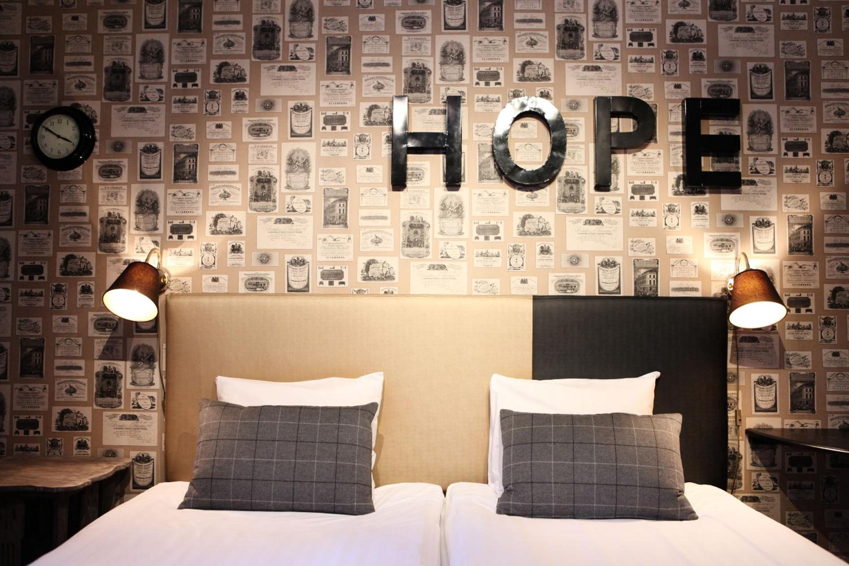 Corner Hotel